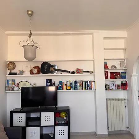 Daire Minimal Incantevole A Roma